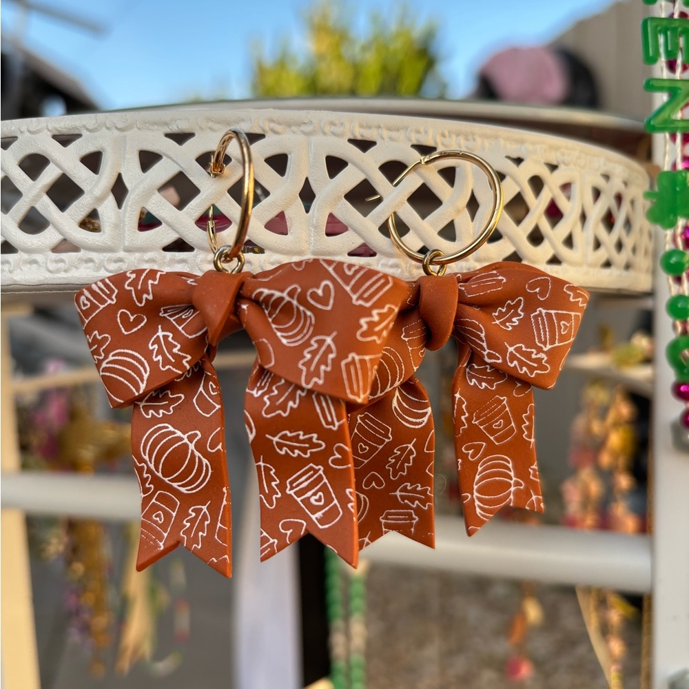 Brown Bow Earrings With Fall Pattern - image 3